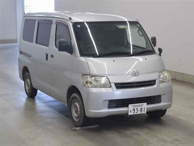 TOYOTA TOWN ACE VAN