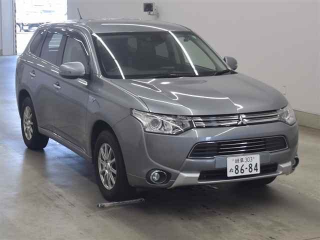 MITSUBISHI OUTLANDER PHEV