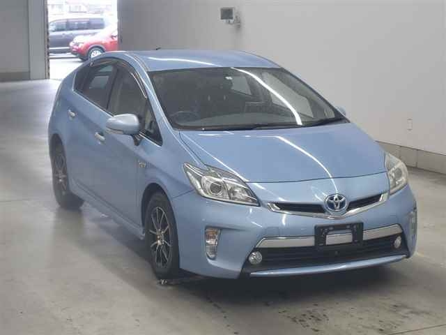 TOYOTA PRIUS PHV