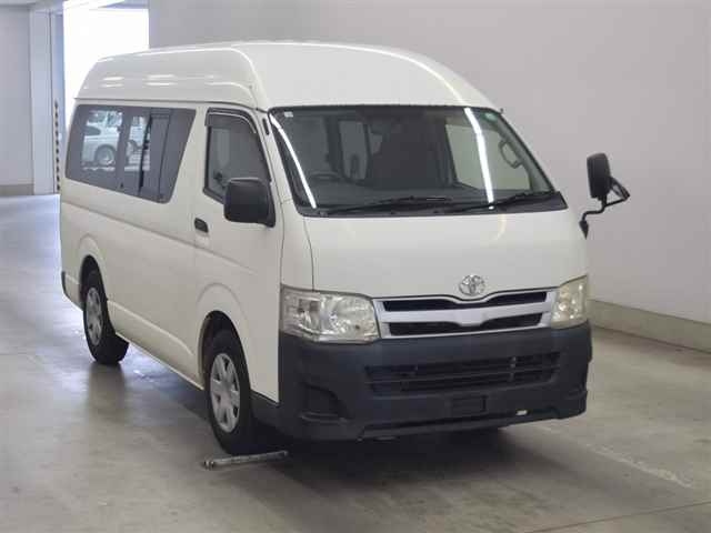 TOYOTA REGIUS ACE VAN