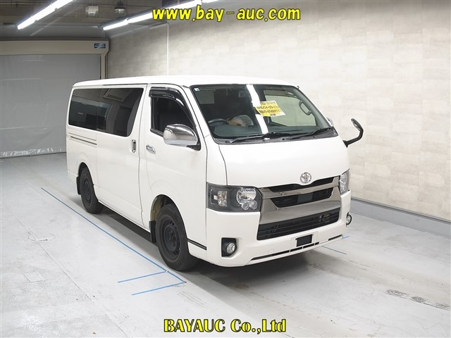 TOYOTA REGIUS ACE VAN