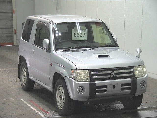 MITSUBISHI PAJERO MINI