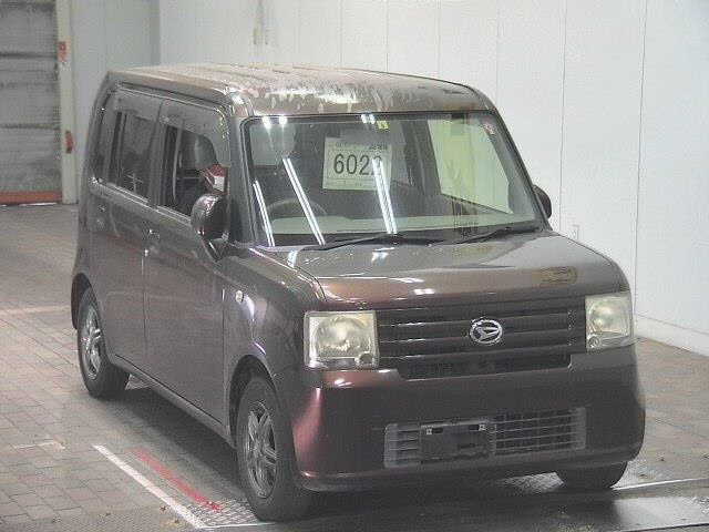 DAIHATSU MOVE CONTE