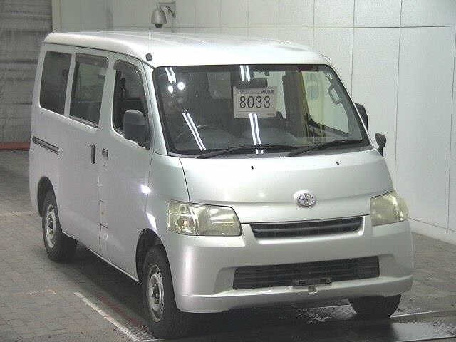 TOYOTA TOWN ACE VAN