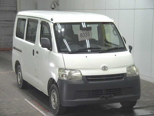 TOYOTA TOWN ACE VAN
