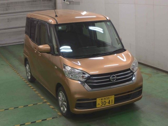 NISSAN DAYZ ROOX