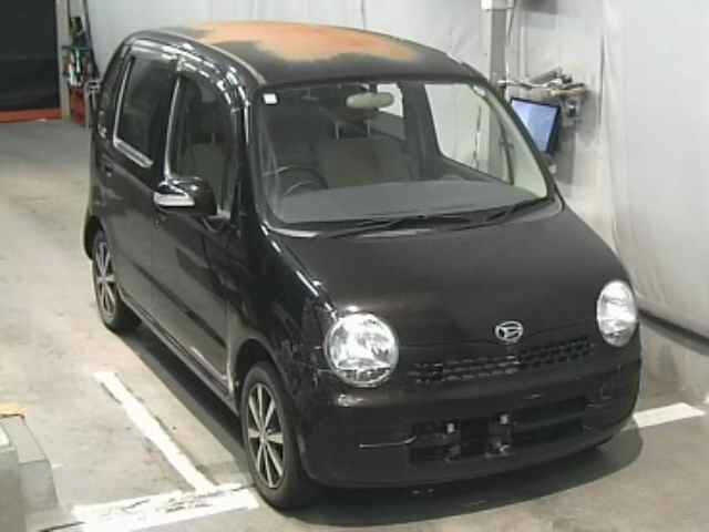 DAIHATSU MOVE LATTE