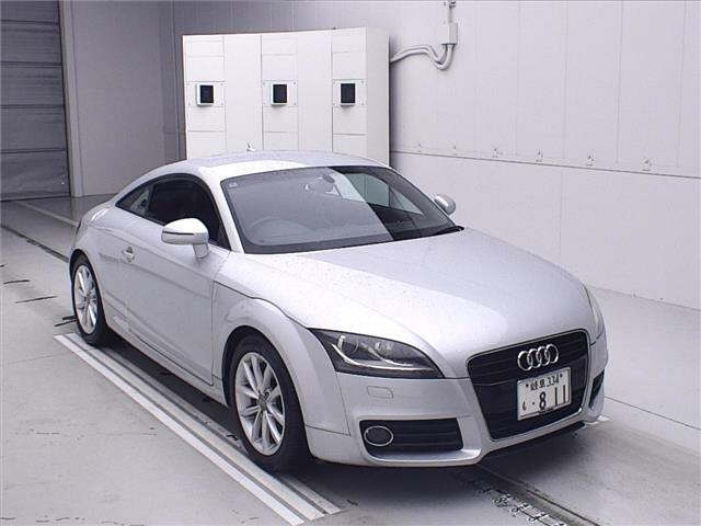 AUDI TT