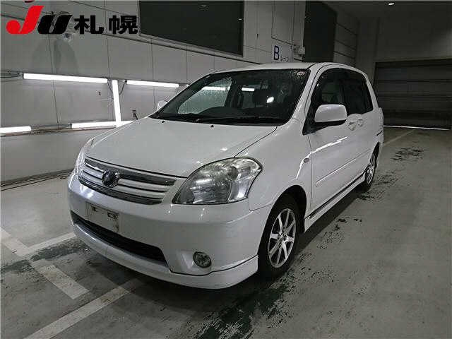 TOYOTA RAUM