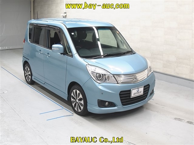 MITSUBISHI DELICA D2