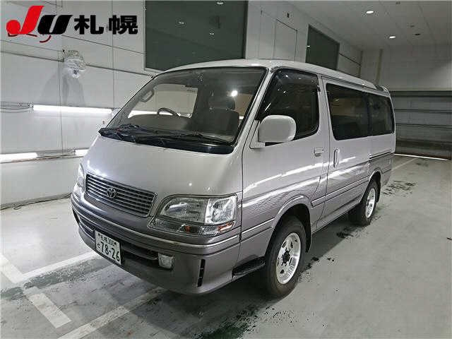 TOYOTA HIACE