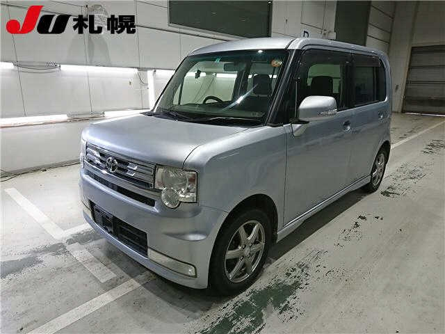 TOYOTA PIXIS SPACE