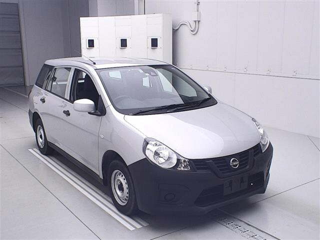 NISSAN AD