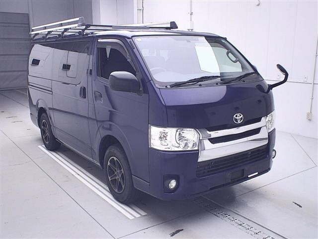 TOYOTA REGIUS ACE VAN