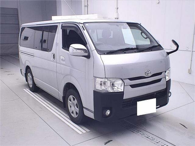 TOYOTA REGIUS ACE VAN