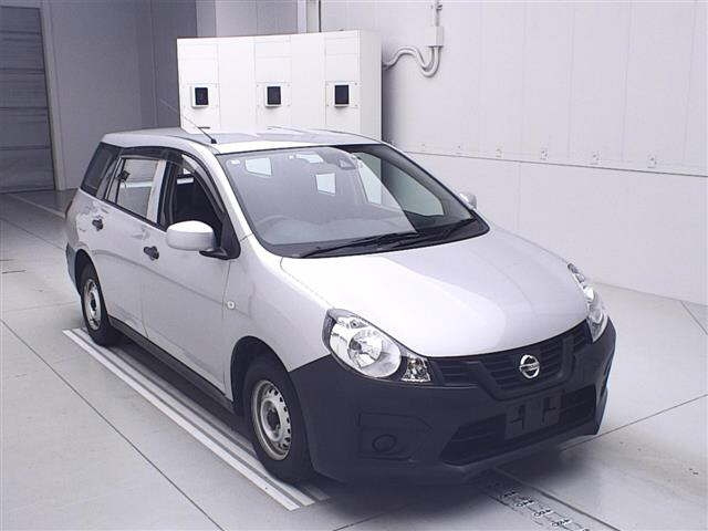 NISSAN AD