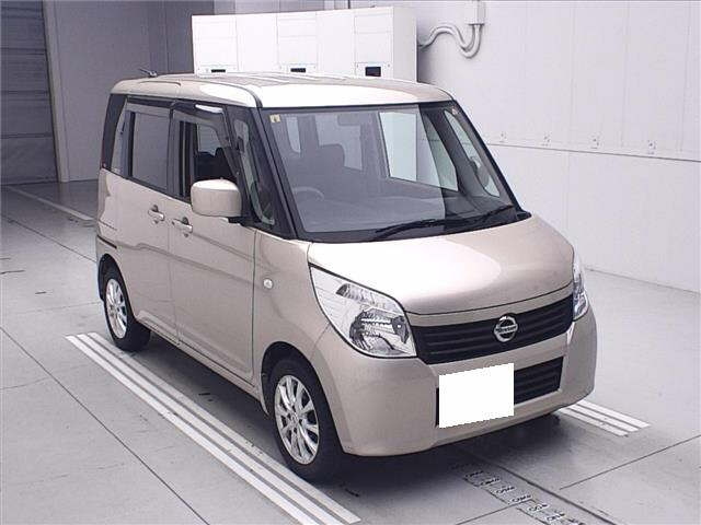 NISSAN ROOX