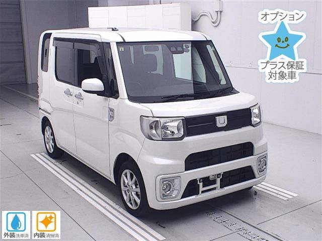 DAIHATSU WAKE