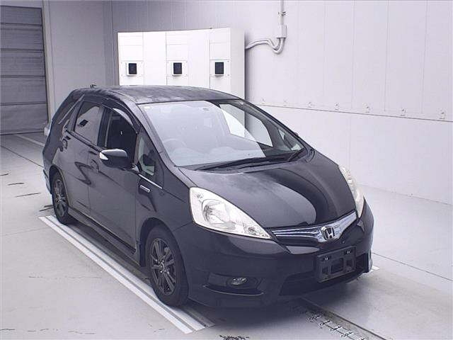HONDA FIT SHUTTLE
