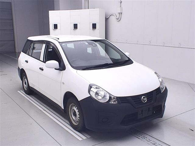 NISSAN AD
