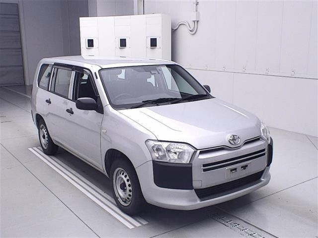 TOYOTA SUCCEED