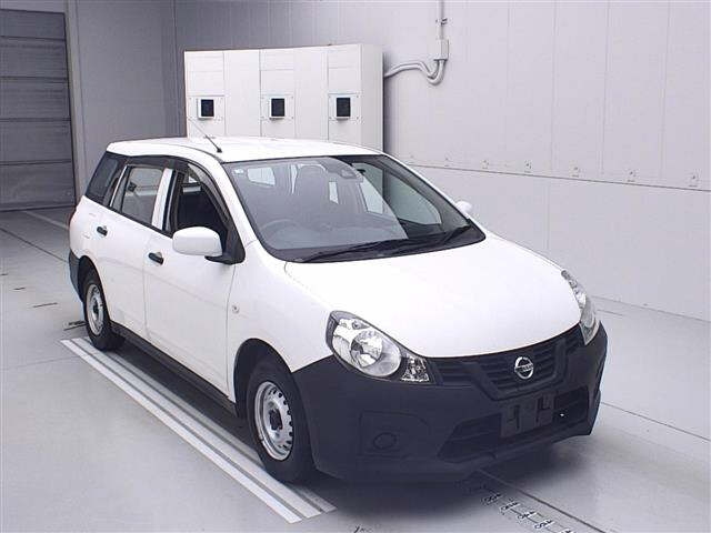 NISSAN AD