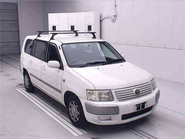 TOYOTA SUCCEED