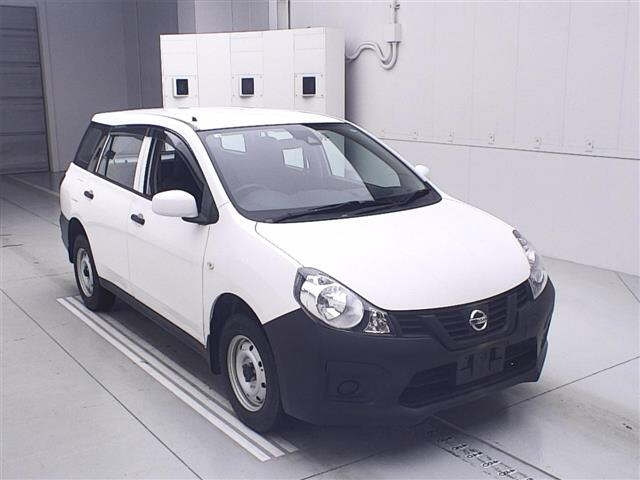 NISSAN AD