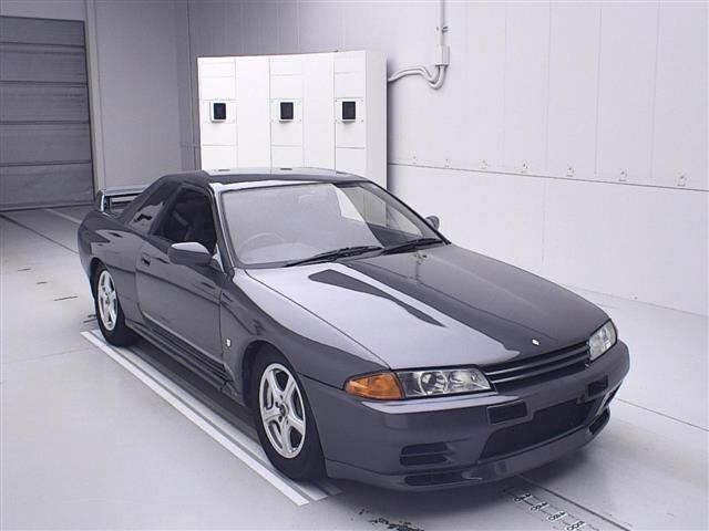 NISSAN SKYLINE