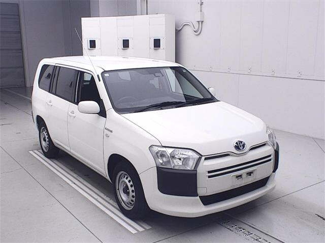 TOYOTA SUCCEED