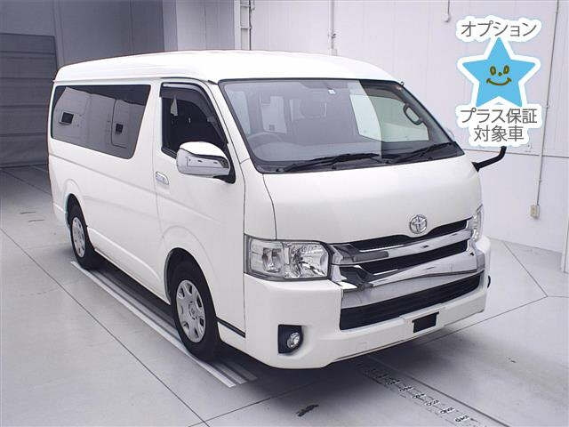 TOYOTA HIACE