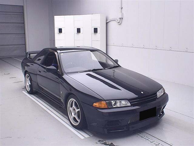 NISSAN SKYLINE