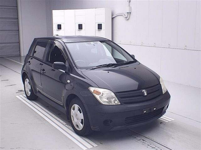 TOYOTA IST
