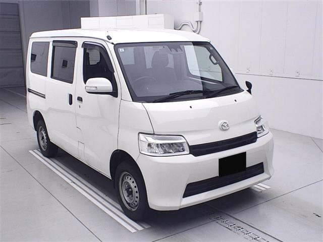 MAZDA BONGO VAN