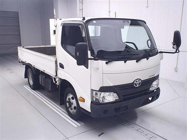 TOYOTA DYNA