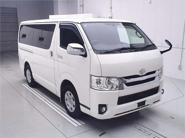 TOYOTA REGIUS ACE VAN