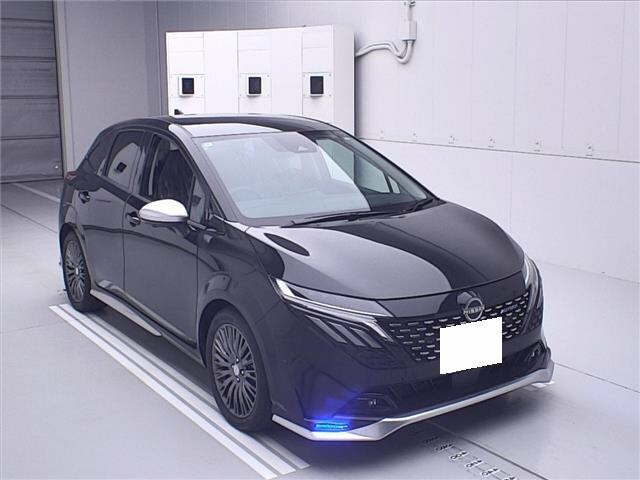 NISSAN AURA