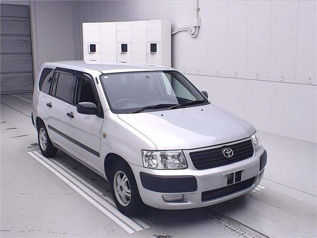 TOYOTA SUCCEED