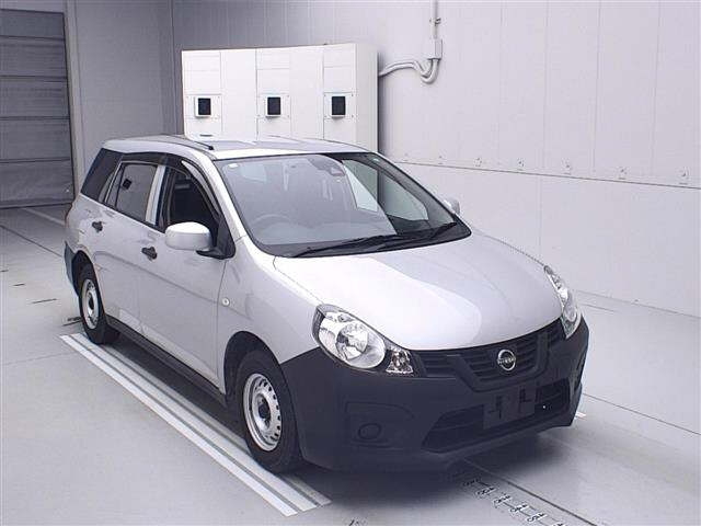 NISSAN AD