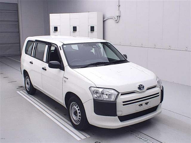 TOYOTA SUCCEED