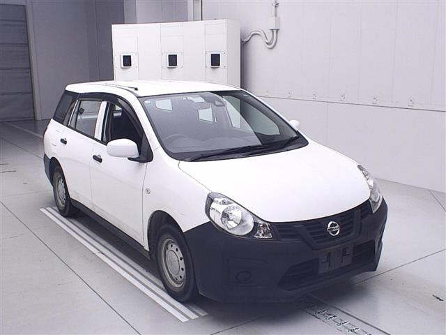 NISSAN AD