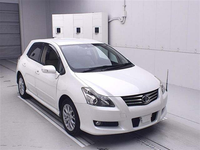 TOYOTA BLADE