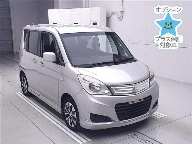 MITSUBISHI DELICA D2