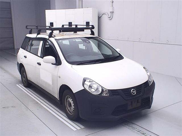 NISSAN AD