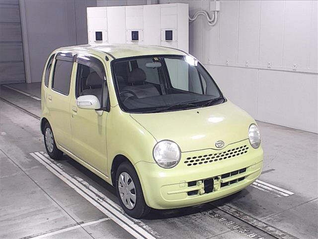 DAIHATSU MOVE LATTE