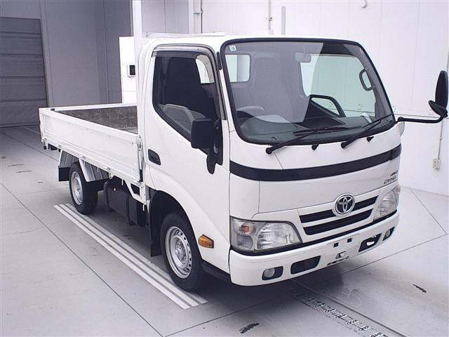 TOYOTA DYNA