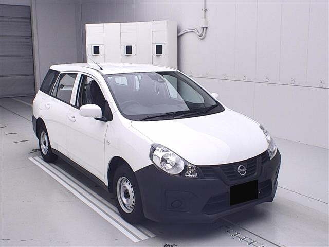 NISSAN AD