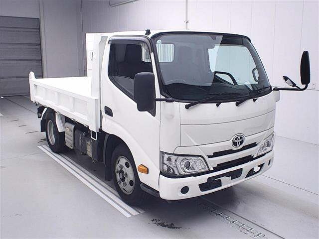 TOYOTA DYNA