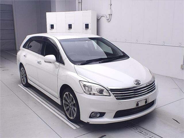 TOYOTA MARK X ZIO