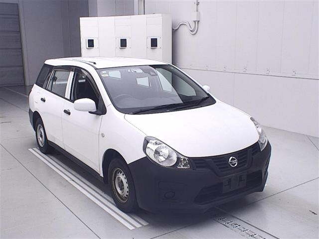 NISSAN AD